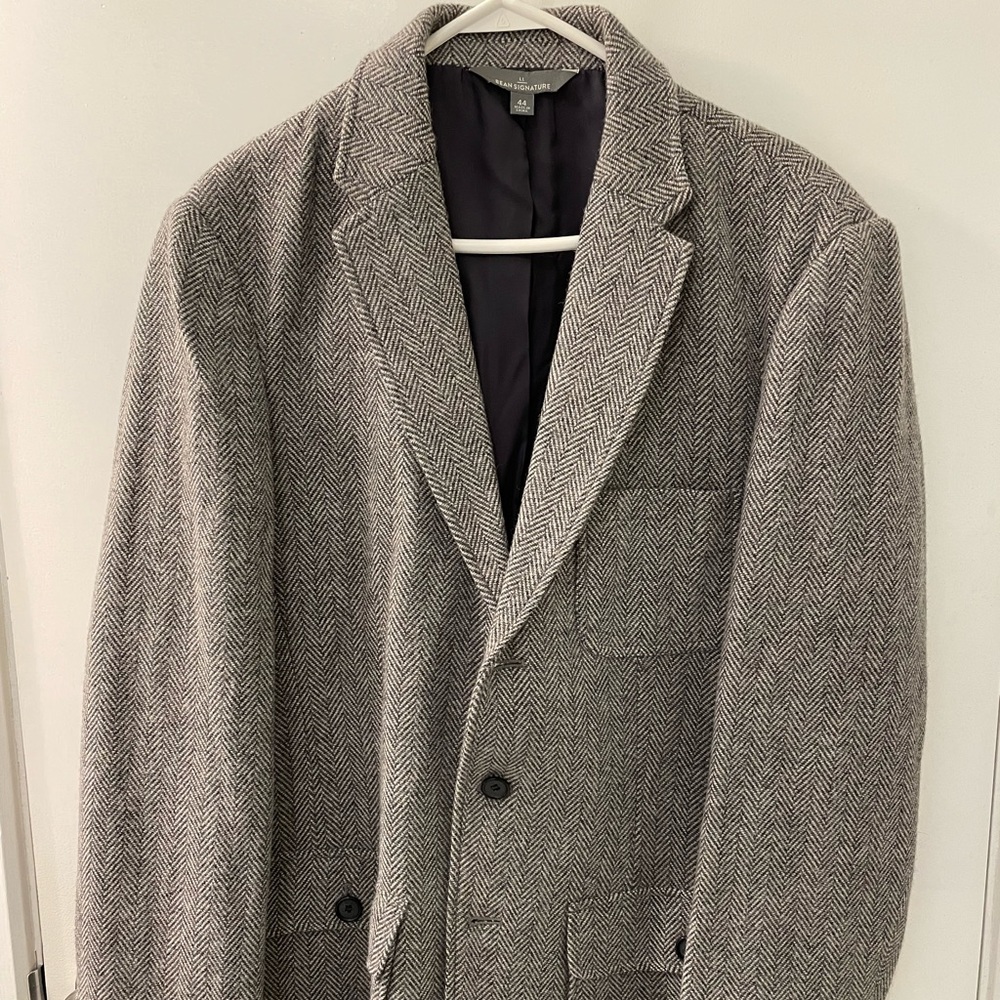 LL Bean Signature Herringbone Wool Blend Men’s Blazer